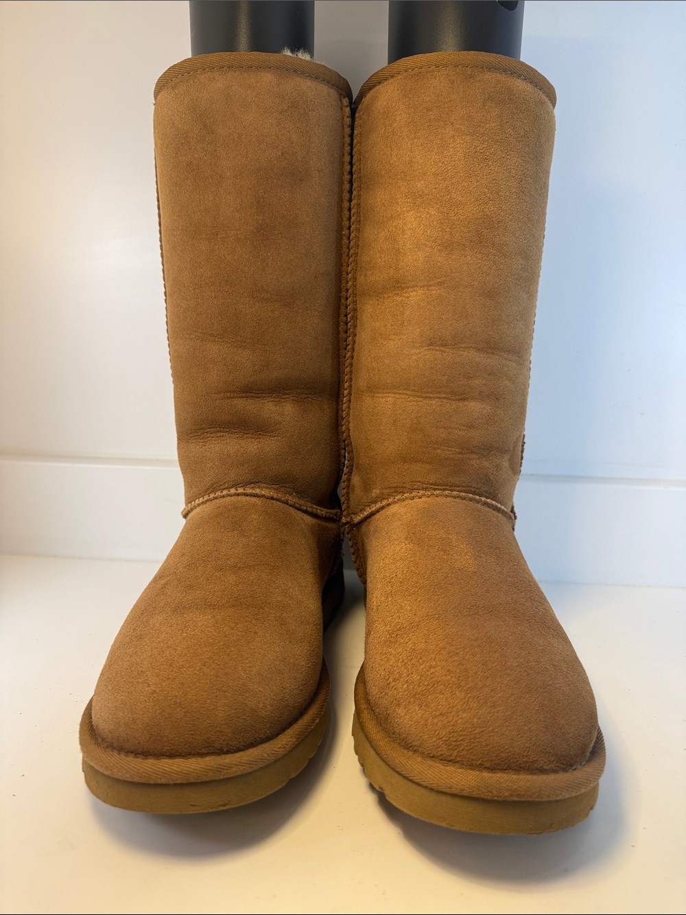 UGG Australia Classic Women's Tall Shearling Boots in Chestnut - Size 7